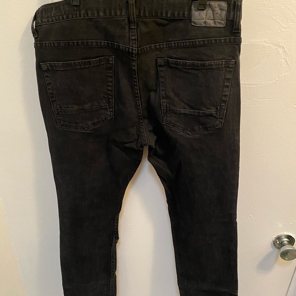 Bullhead Denim Skinny Jeans - Picture 2 of 11